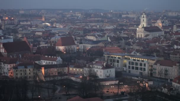 Vilnius Cidade Velha na madrugada — Vídeo de Stock