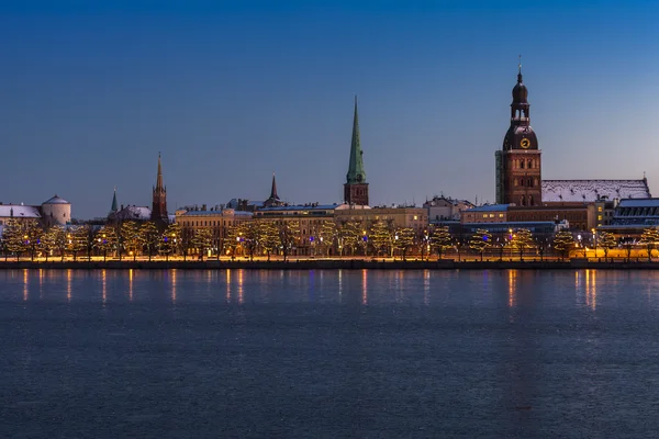 De skyline van de binnenstad van Riga — Stockfoto