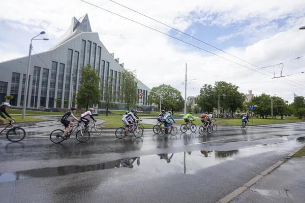 Deltagarna i Riga cykling Marathon — Stockfoto