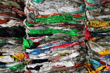 renk plastik çöp