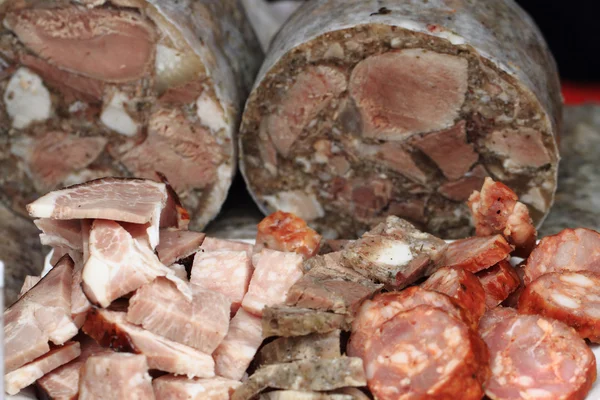 Свиняча скоба та інше м'ясо — стокове фото
