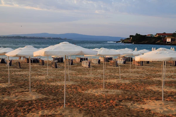 Coucher de soleil sur la plage bulgare — Photo