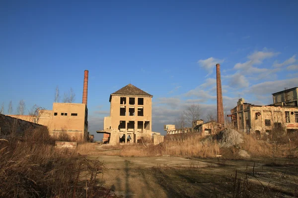 Ruïnes van de oude fabriek — Stockfoto