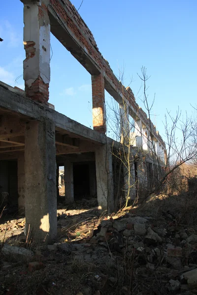 Ruinerna av gamla fabriken — Stockfoto