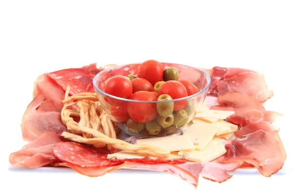 Jamón queso tomate aceituna como cena fácil — Foto de Stock