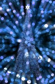 Vánoční strom z barevných světel