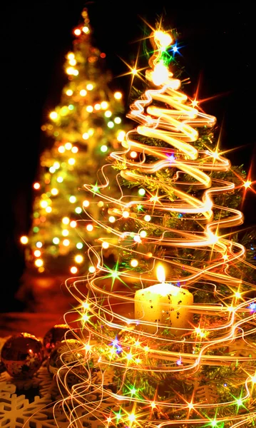 Árvore de natal e a vela — Fotografia de Stock