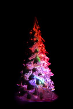 plastik Noel ağacı