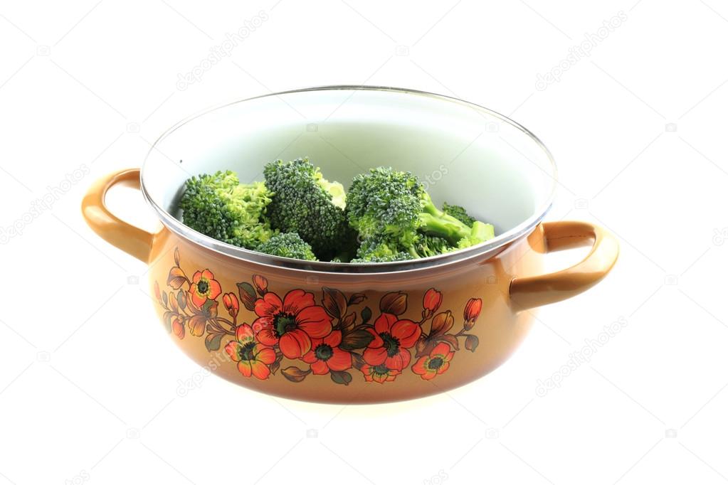 brocoli in the pot 