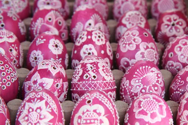Цвет пасхальных яиц фон — стоковое фото
