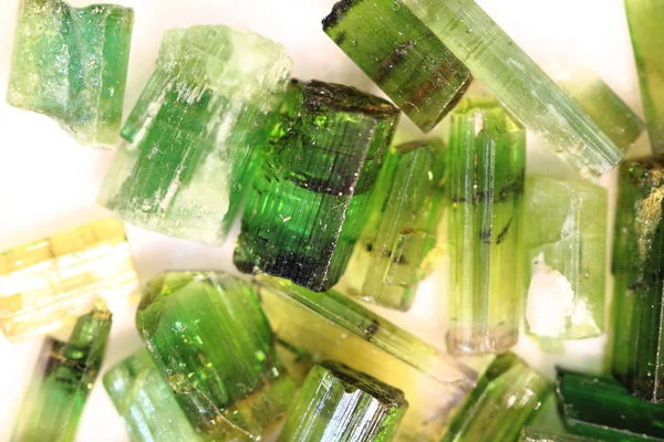 素敵な自然の背景として緑の宝石鉱物 — ストック写真