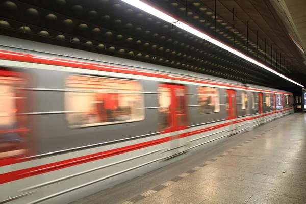 Stacja metra praskiego — Zdjęcie stockowe