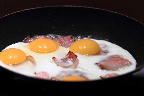 Ham and eggs fried — Stock Photo, Image