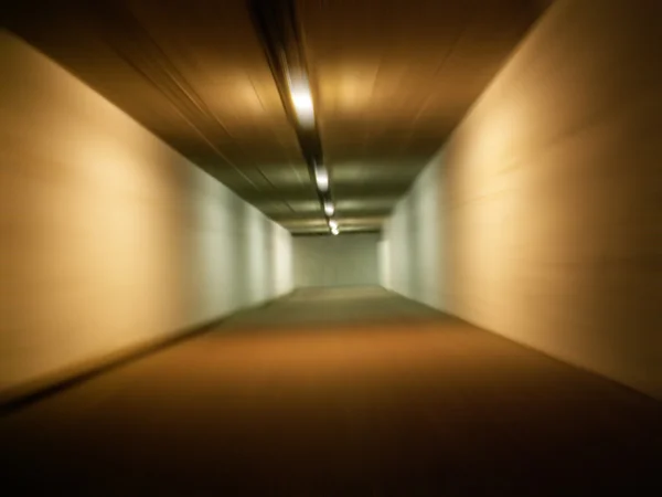 Velocidad en el túnel —  Fotos de Stock