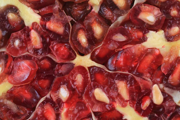 Fresh pomegranate isolated — Stock Photo, Image