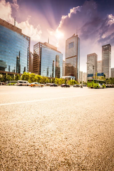 城市道路上日落在北京. — 图库照片