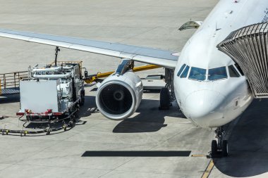 Hava Yolları uçak yolcu panosuna hazırlar