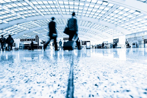 Passenger in high speed rail station — Stock Photo, Image