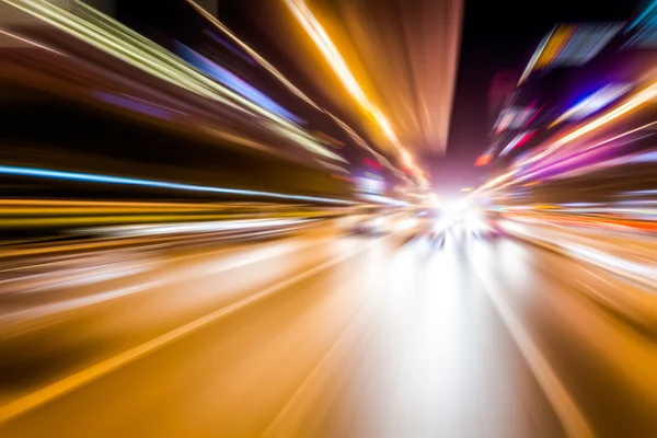Bulanık ışıklar, uzun pozlama fotoğraf trafik — Stok fotoğraf
