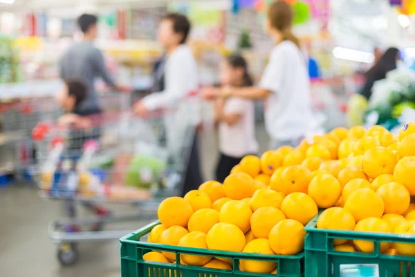 Fundo de borrão de supermercado — Fotografia de Stock