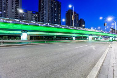 trafik kavşaklarından gece ışık izlemeler