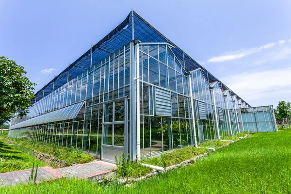 Glass conservatory — Stock Photo, Image