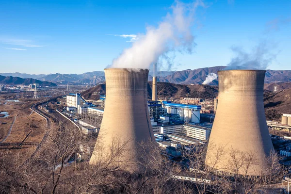 Cooling tower of heavy industry factory in Beijing — Stock Photo, Image