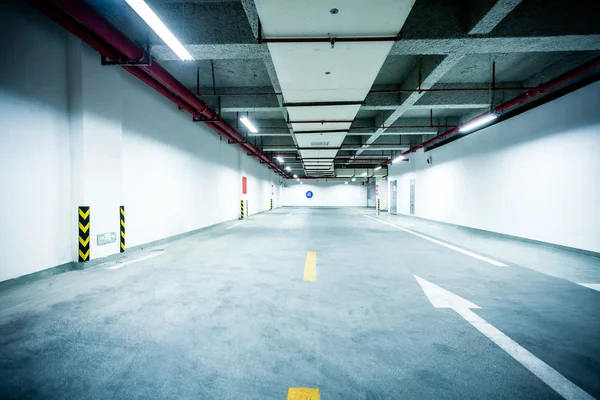Underground parking garage — Stock Photo, Image
