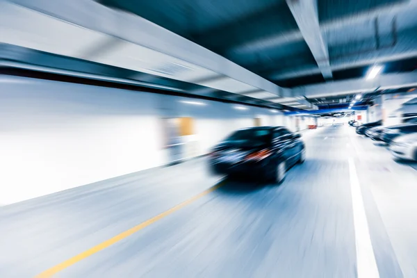 地下駐車場 — ストック写真