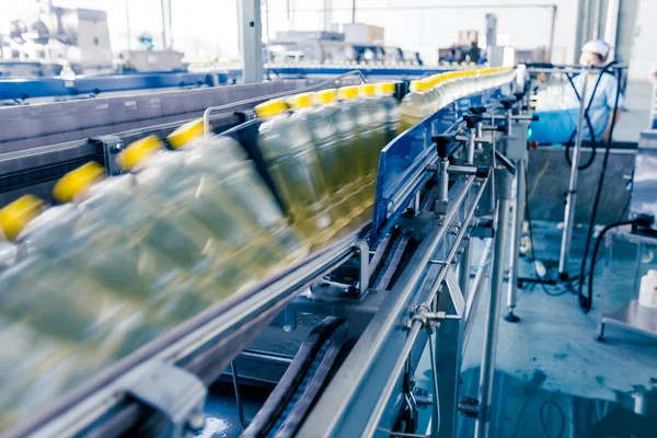 Planta de produção de bebidas na China — Fotografia de Stock