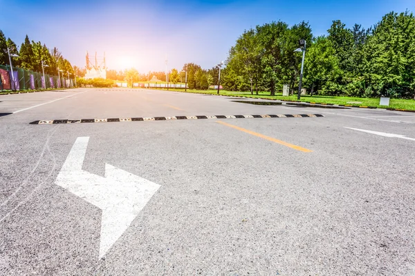 Lege parkeerplaats — Stockfoto