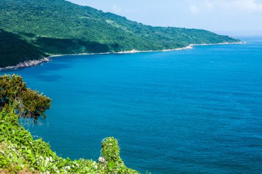 Dağ altında Vietnam, bay