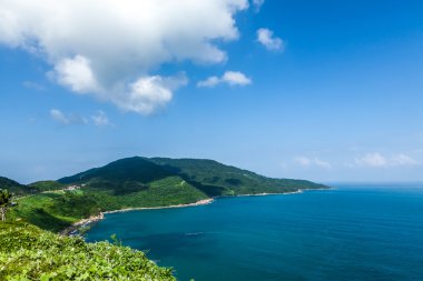 Dağ altında Vietnam, bay
