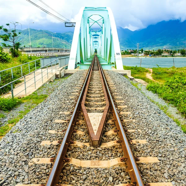 Railway bridge in Vietnam — Stock Photo, Image