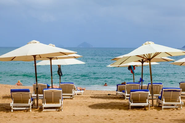 Temporada de vacaciones en la playa . —  Fotos de Stock