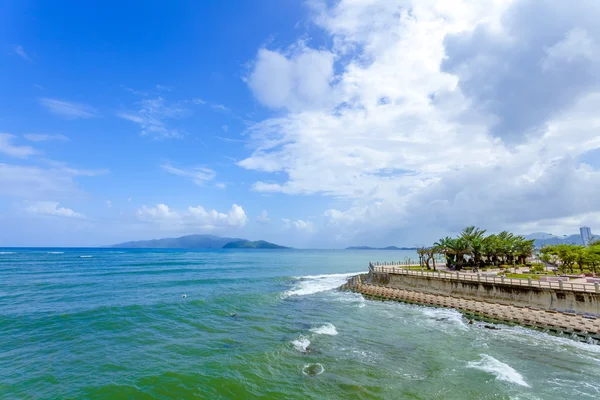 La mer bleue et le ciel — Photo