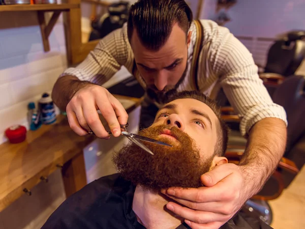 Na barbearia. — Fotografia de Stock