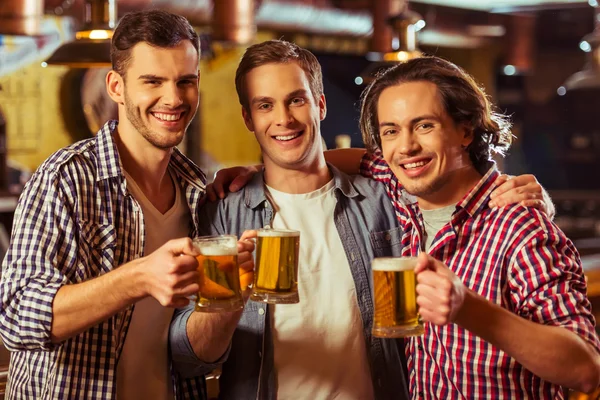 Mannen in pub — Stockfoto