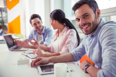 Genç serbest çalışma