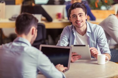 Genç serbest çalışma