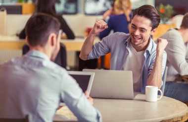 Genç serbest çalışma