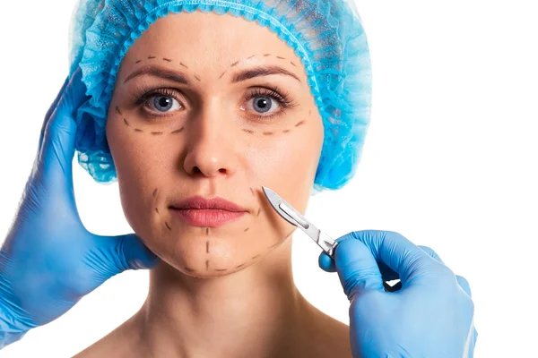 Подготовка к операции на лице — стоковое фото