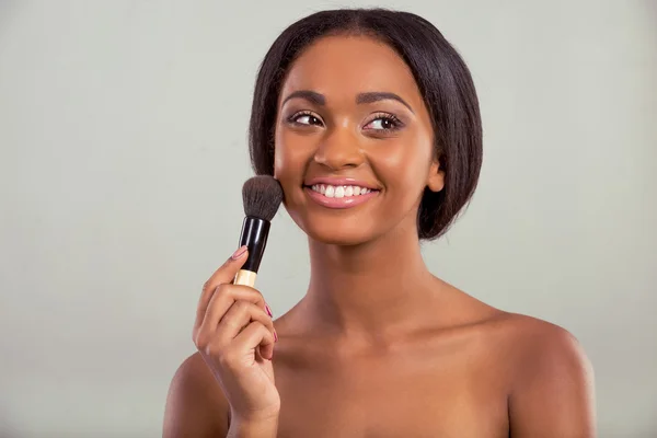 Schöne afroamerikanische Mädchen — Stockfoto