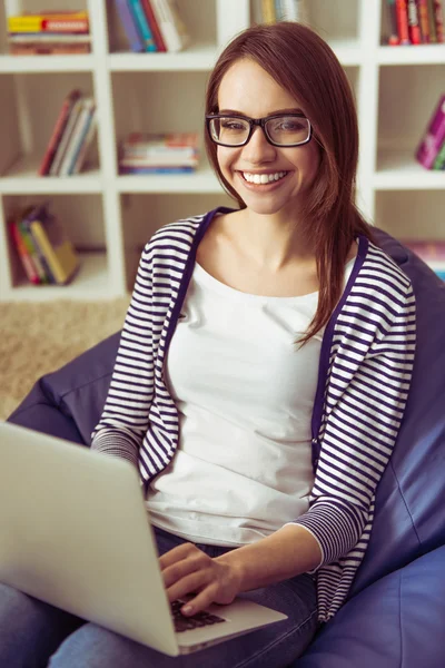 Girl at home — Stock Photo, Image