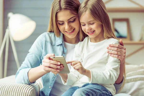 Mamma e figlia — Foto Stock