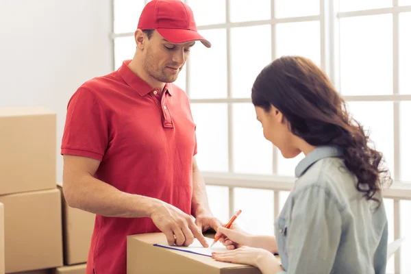 Verhuizen naar een nieuw appartement — Stockfoto