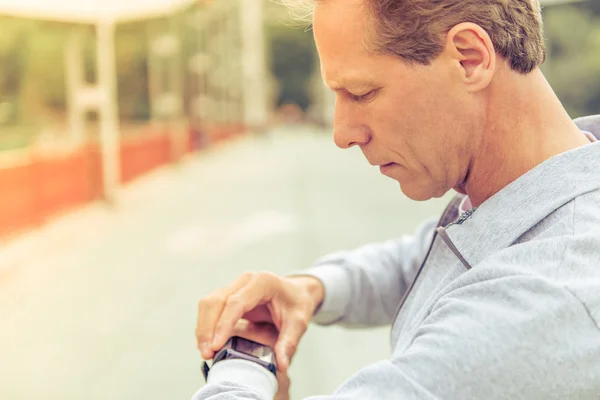 Handsome man during morning run — Stock Photo, Image