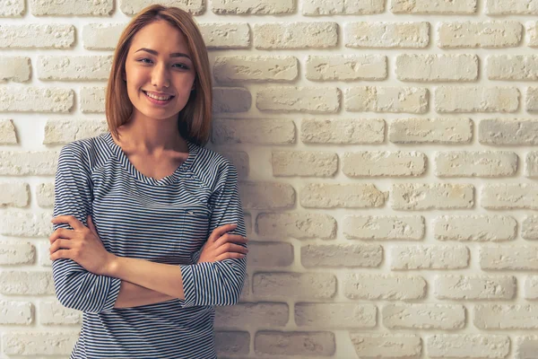 Beautiful Asian girl — Stock Photo, Image