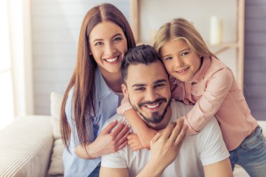 Evde mutlu bir aile