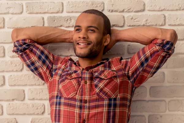 Afrikaanse amerikaanse man — Stockfoto